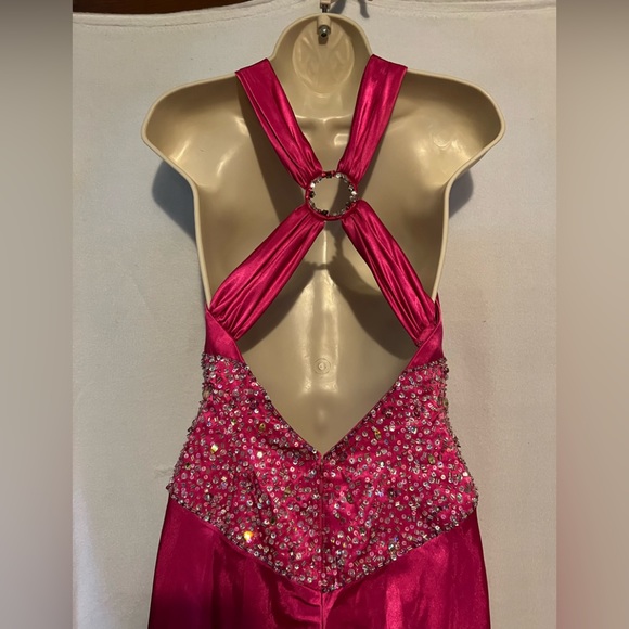 #489✅ Silky pink sequin long gown - Picture 4 of 14